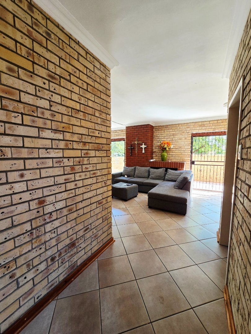 3 Bedroom Property for Sale in Flamwood North West